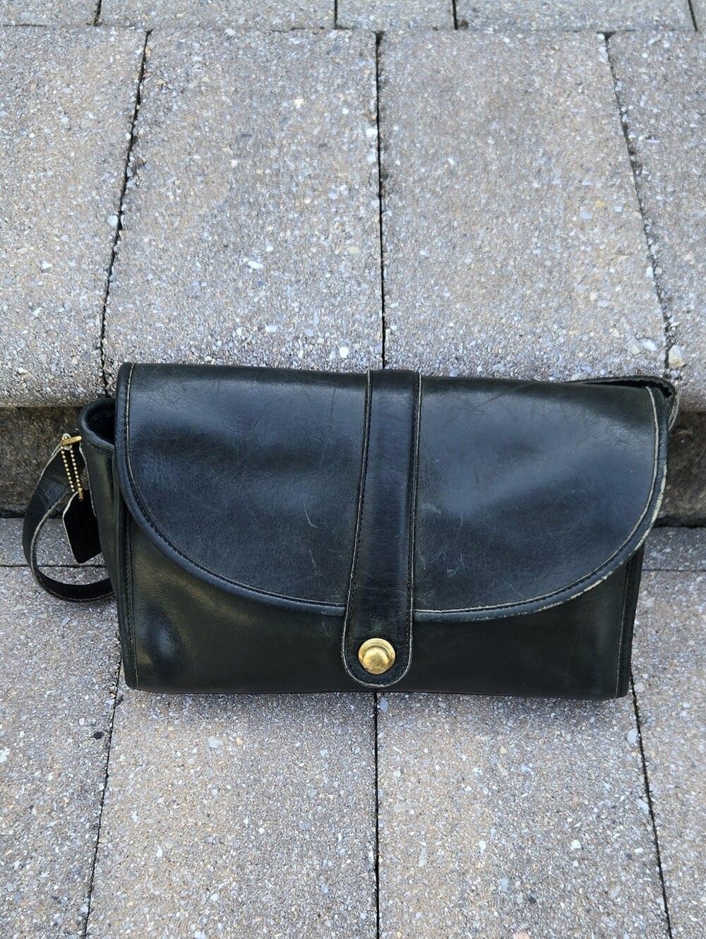 Vintage 90s Coach Leather Green Shoulder Bag Crossbody Purse Brass Hardware 024-